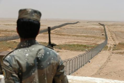 Saudi-border-guards